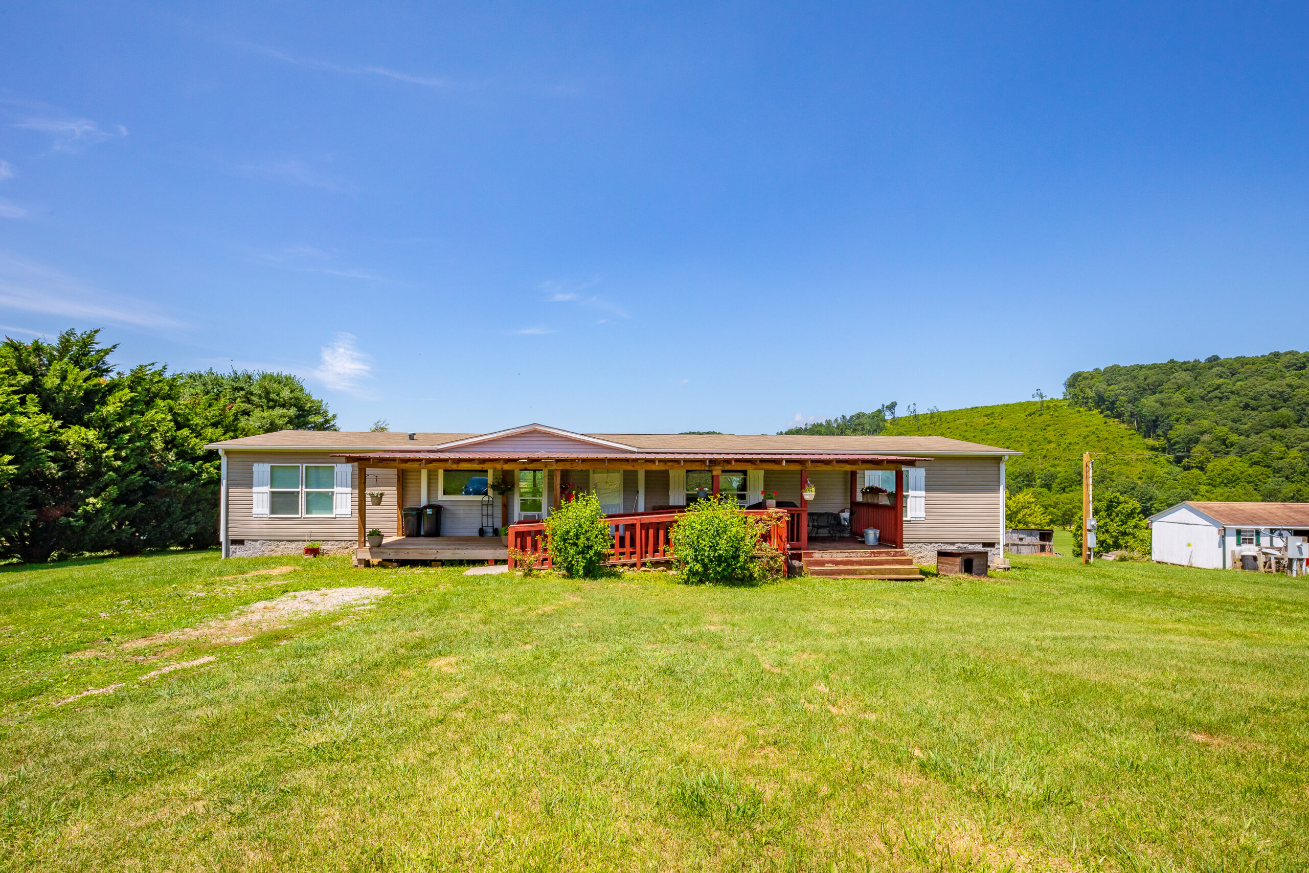 629 Crigger Rd, Rural Retreat, VA