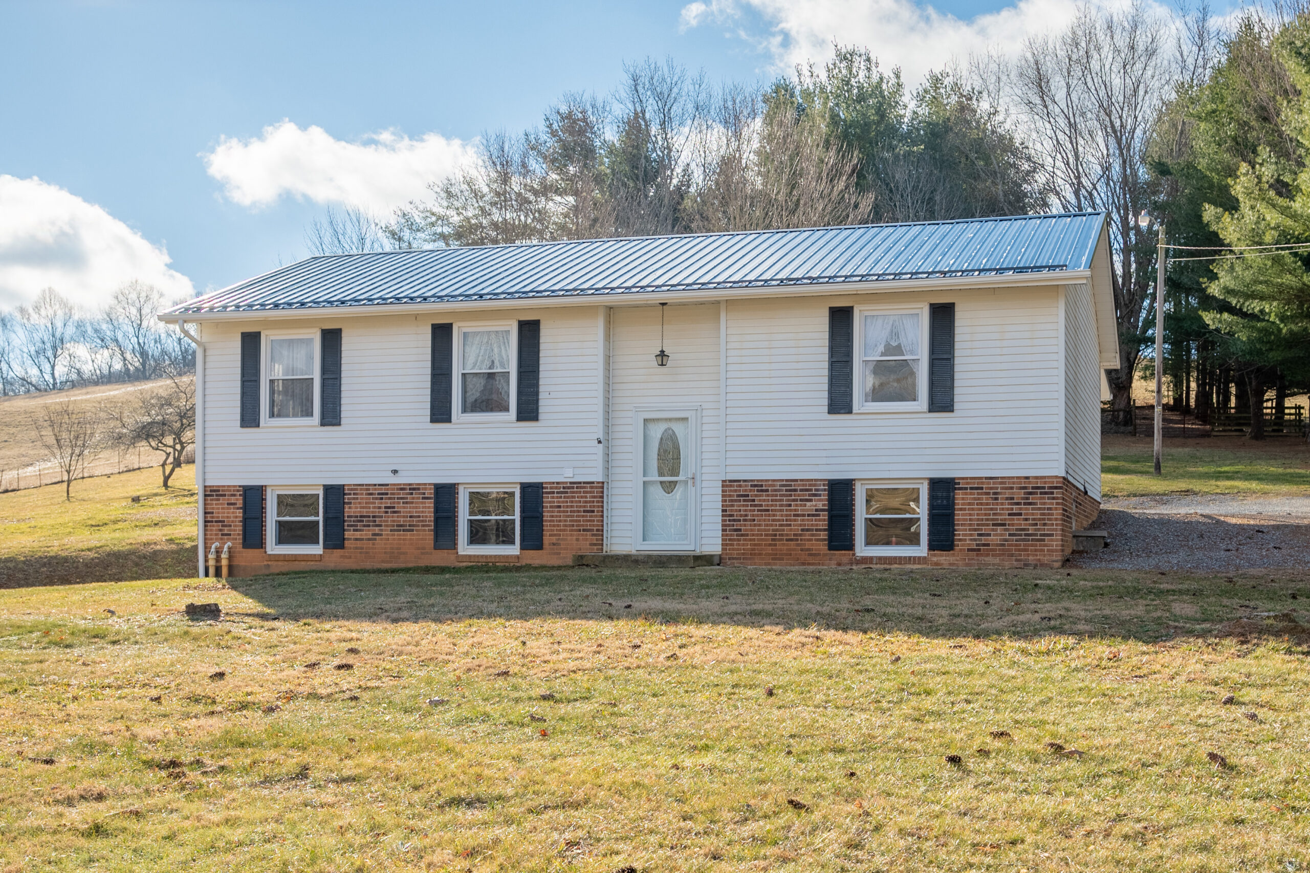 981 Cripple Creek Rd, Wytheville, VA, 24382