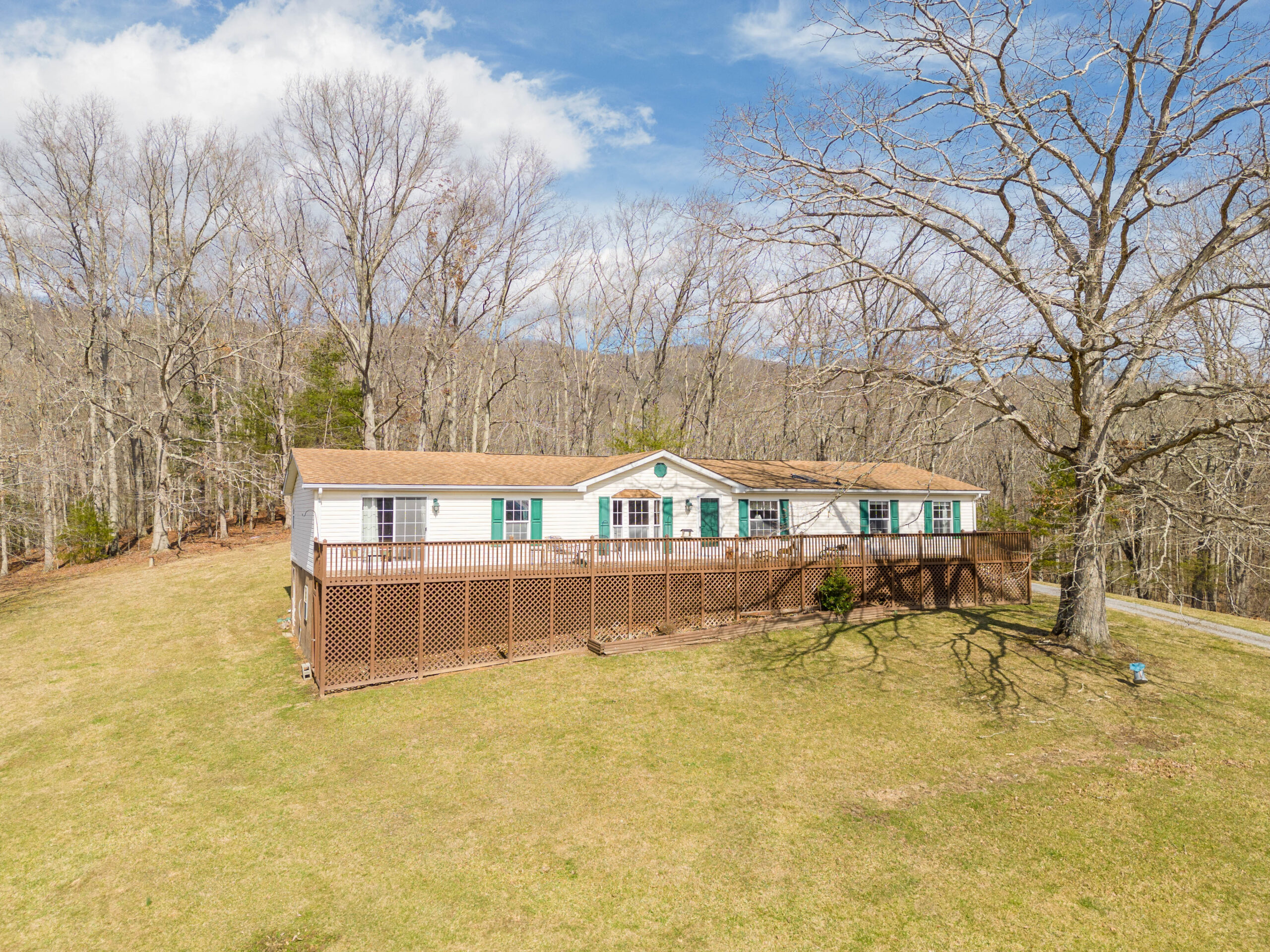 3618 Wesendonck Rd, Bland, VA 24315
